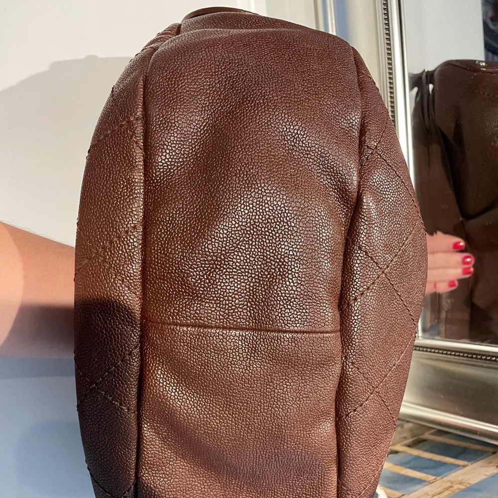 Vintage CHANEL authentic hobo bag. - Picture 12 of 15